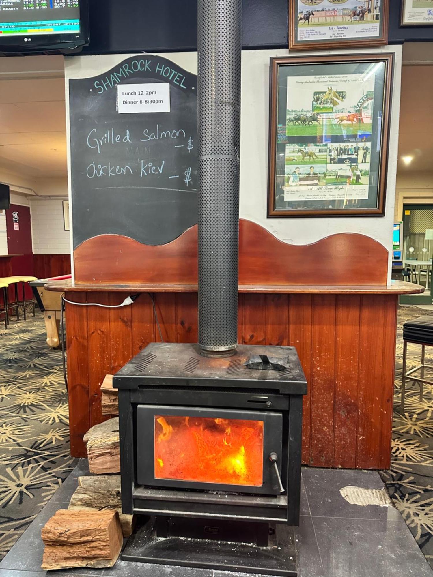 The Shamrock Hotel Balranald Eksteriør billede