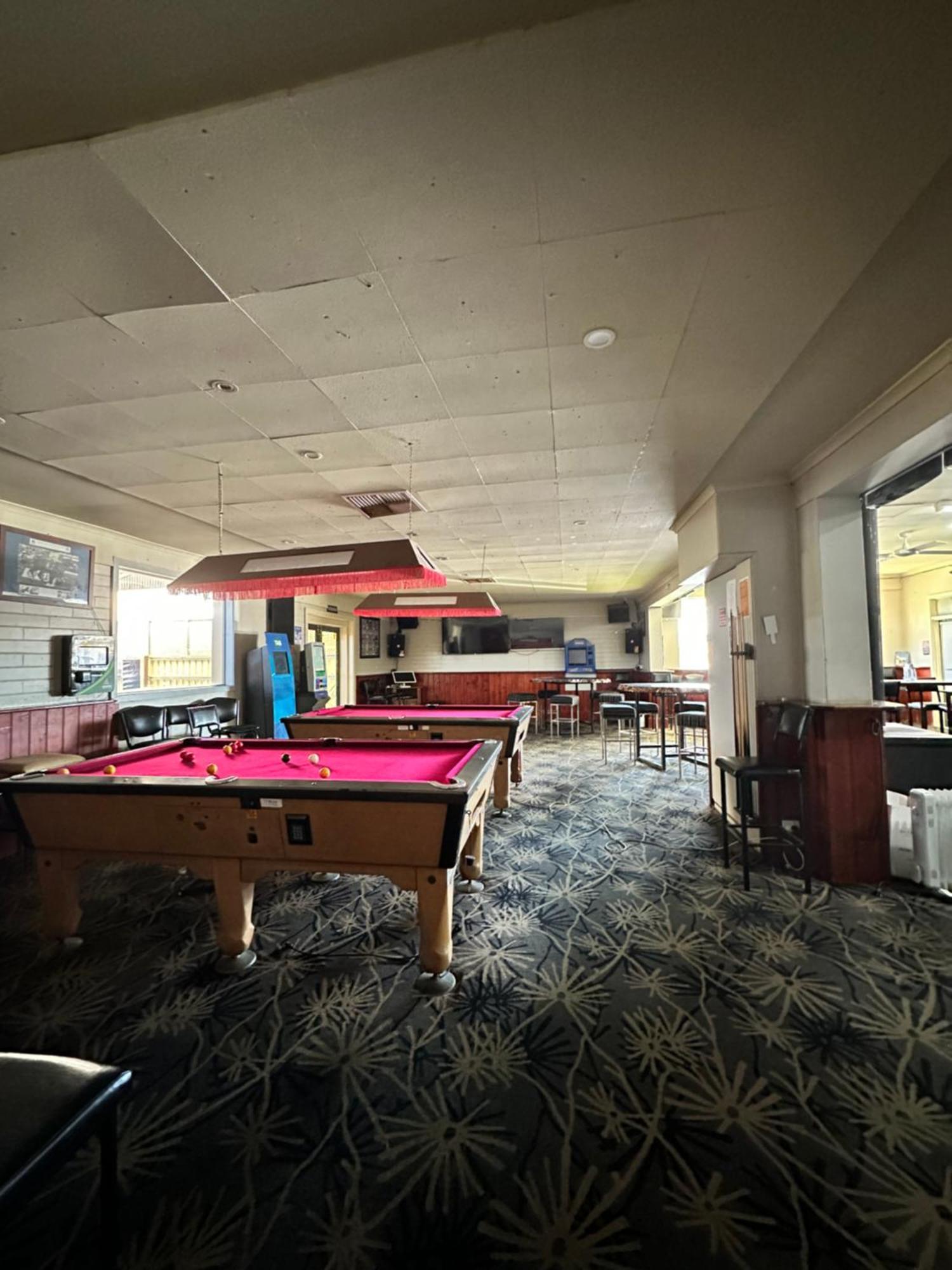 The Shamrock Hotel Balranald Eksteriør billede